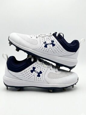 Under Armour womens blue white glyde ST softball cleats size 7.5/EU 38.5